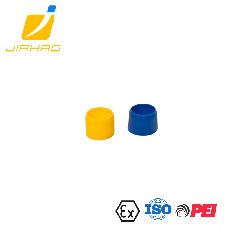 EK043 FUEL NOZZLE COVER